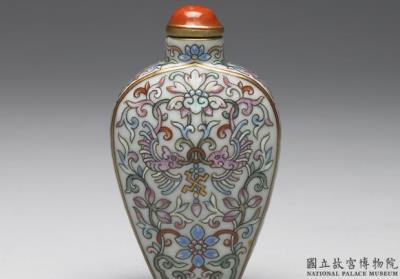 图片[2]-Porcelain snuff bottle with flower and bird decoration in famille rose, Qing dynasty, Jiaqing reign (1796-1820)-China Archive